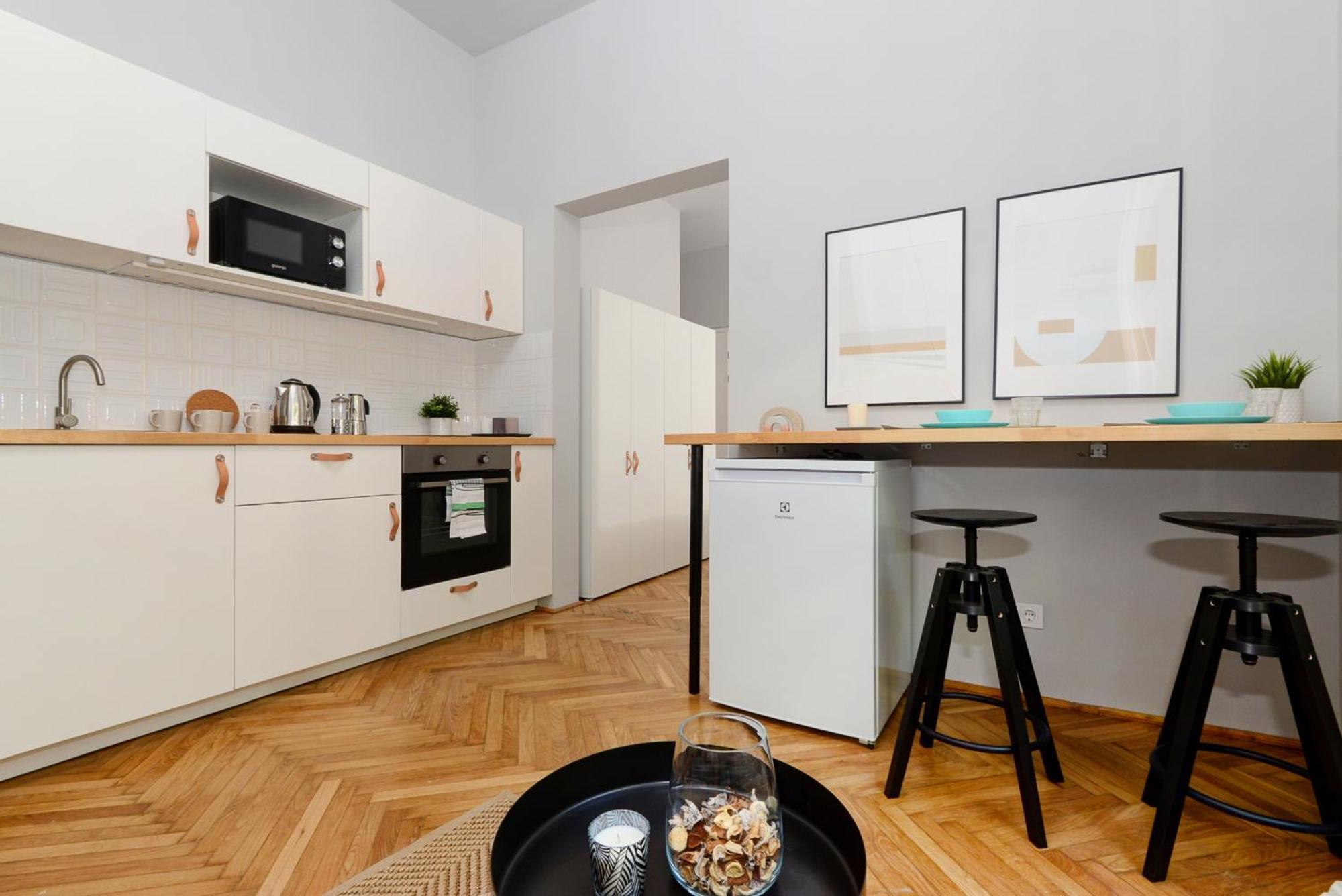 Monochrome Chic Apartments R613 Budapest Exterior photo